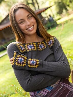 NWT Natural Life Charcoal Gray Hazel Crochet Granny Square Long Sleeve Shirt